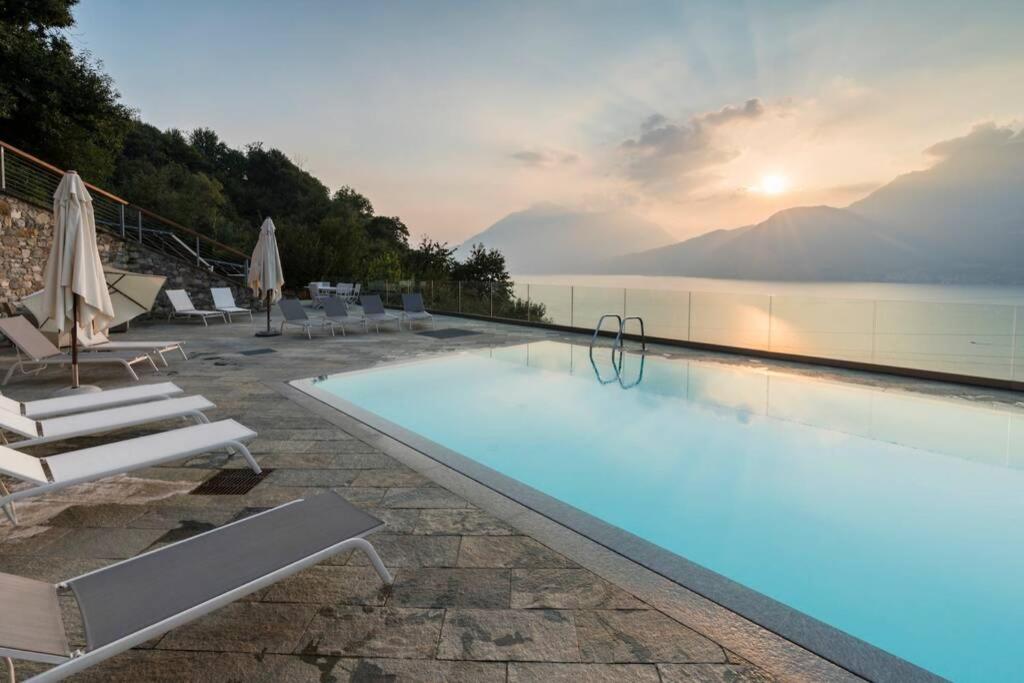 Magic Lake View With Beautiful Pool Area Bellano Luaran gambar